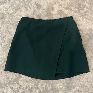Abercrombie & Fitch - Menswear Wrap-Front Mini Skort